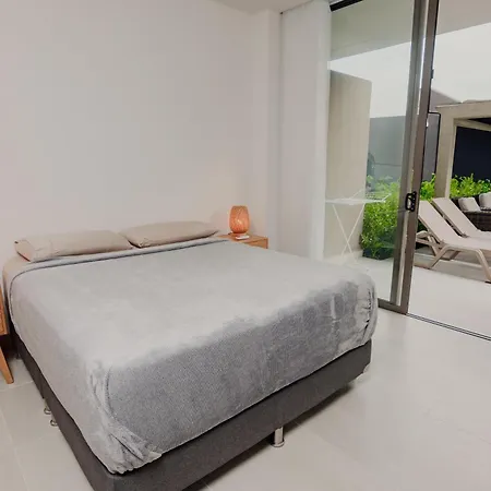 Beautiful With Private Pool & Apartamento Cartagena